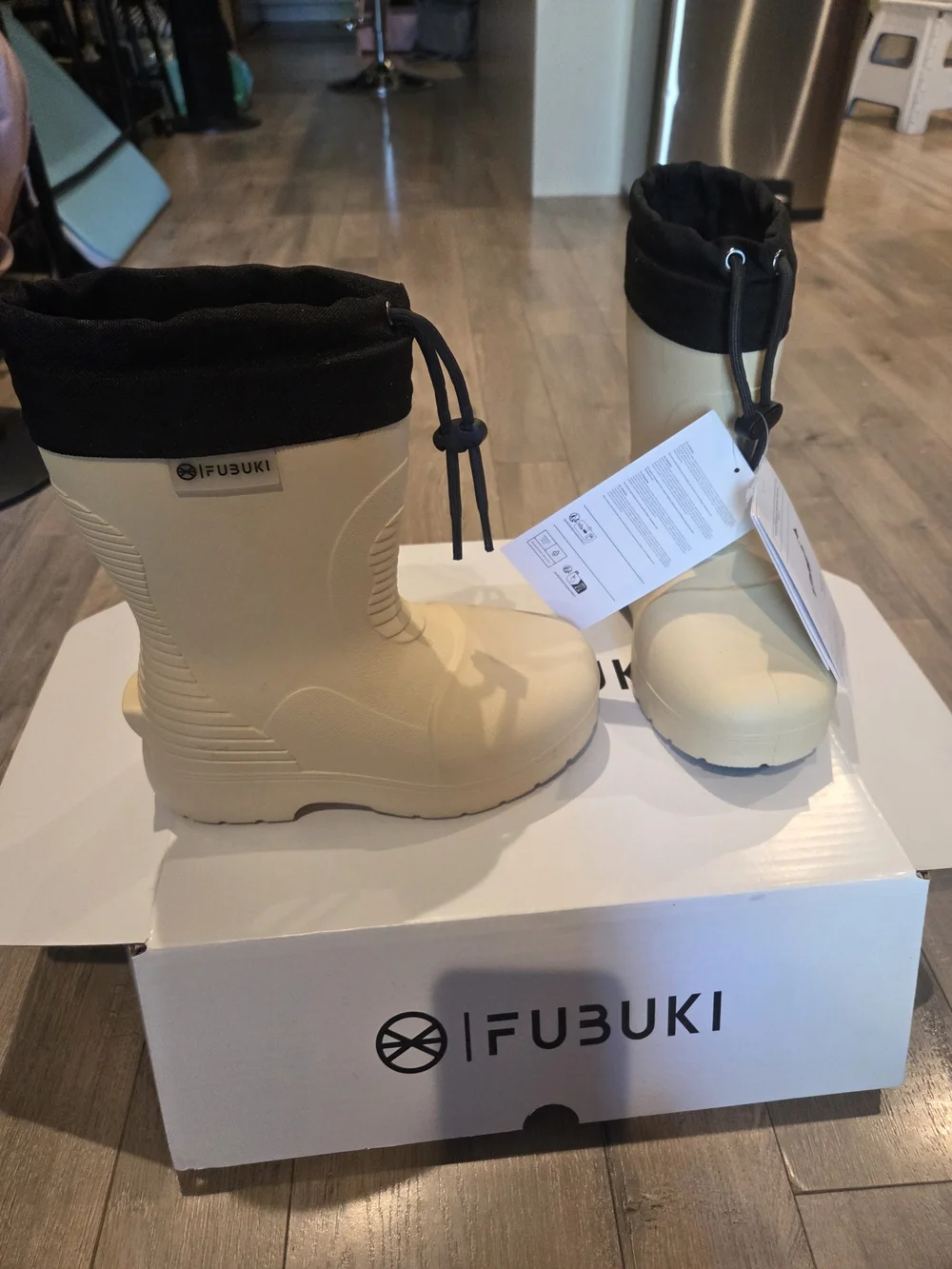 FUBU cream waterproof